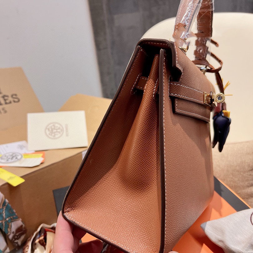 Kelly 25 Sellier Bag Gold Epsom Leather with Gold Hardware