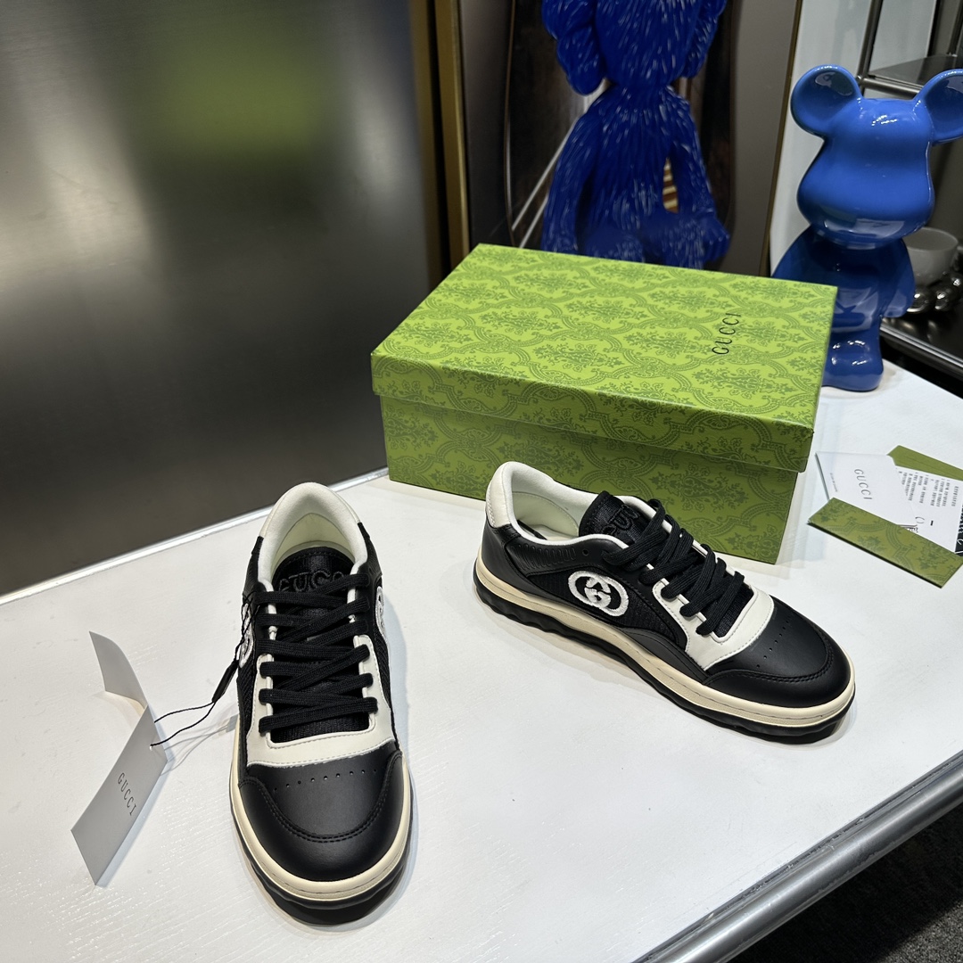 Mac80 Low Top Sneaker