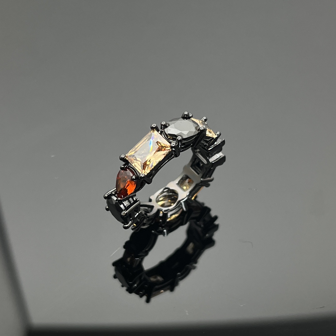 Light Ring  2,500 AED