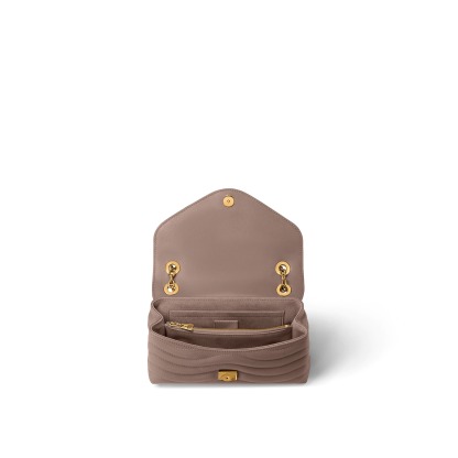 Wave Chain Bag M58550