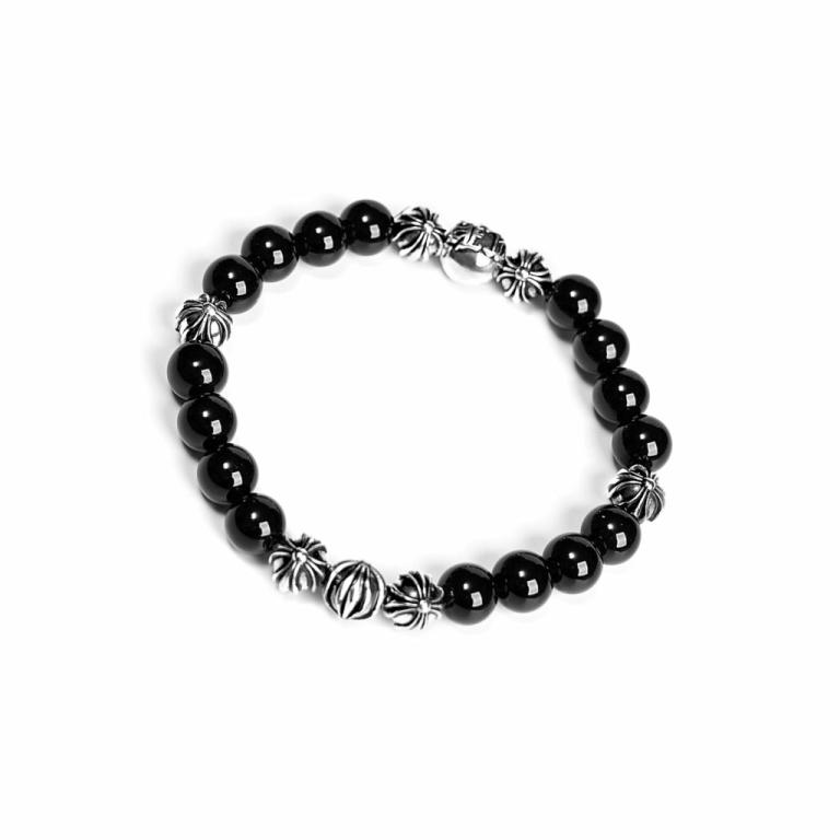 ONYX BEAD BRACELET 8MM (8 SILVER BEADS)