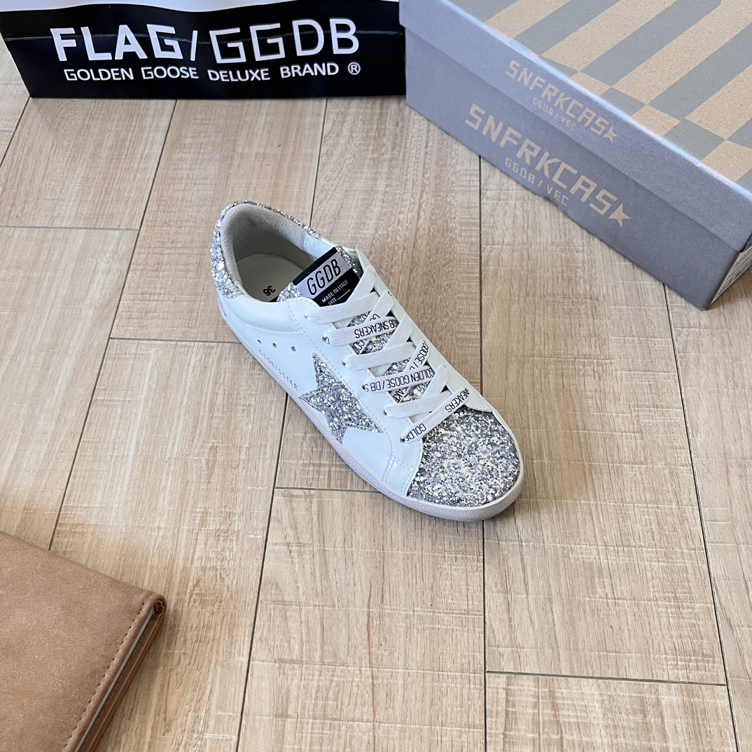 Hi Star in silver glitter with suede star and white heel tab