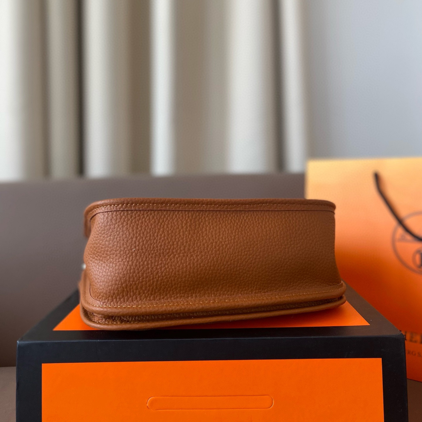 Evelyne   25  bag  z-2