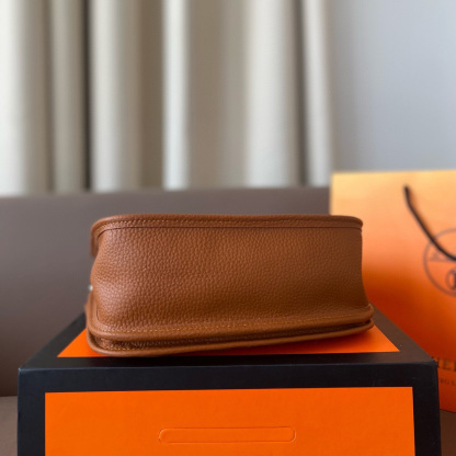 Evelyne   25  bag  z-2