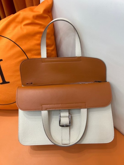 Herthtmes  Taurillon Clemence Verso Halzan  31