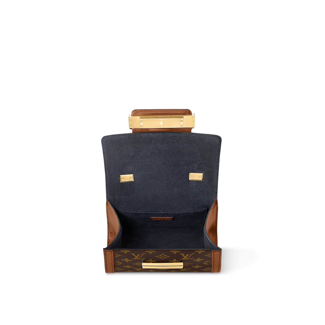 Dauphine Capitale M46751