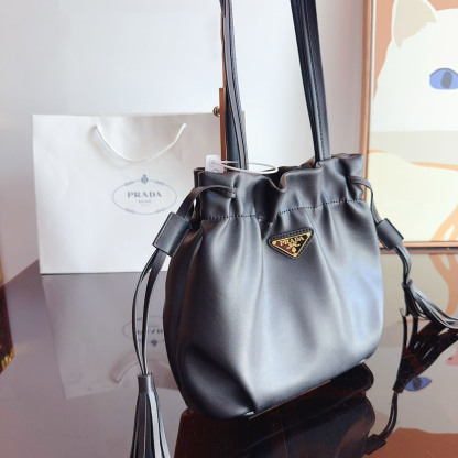 Nappa leather shoulder bag