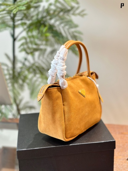 Medium suede shoulder bag