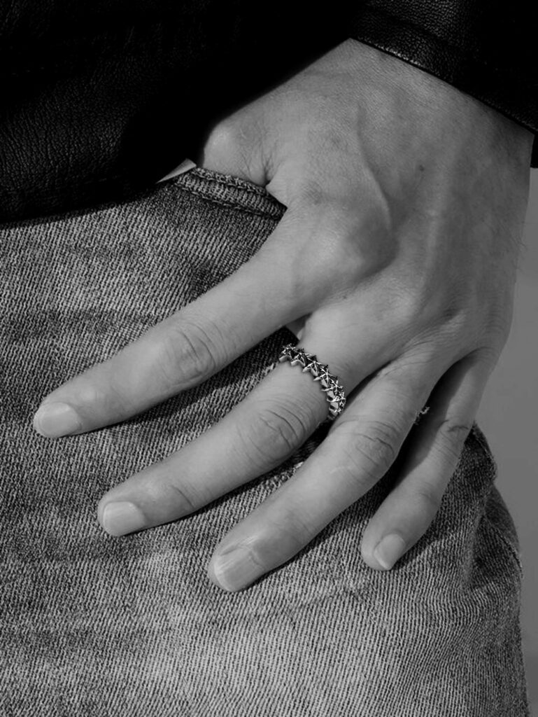 5 SIDED STAR LOOP RING