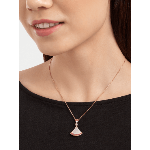 DIVAS DREAM NECKLACE