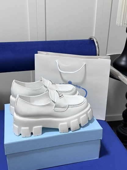 Brushed leather Monolith loafers