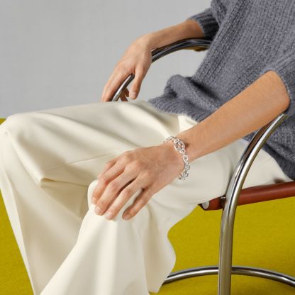 INTERLOCKING CHAIN BRACELET