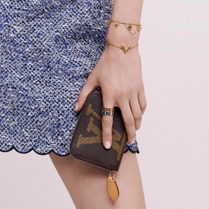 M67690 Zippy Coin Purse