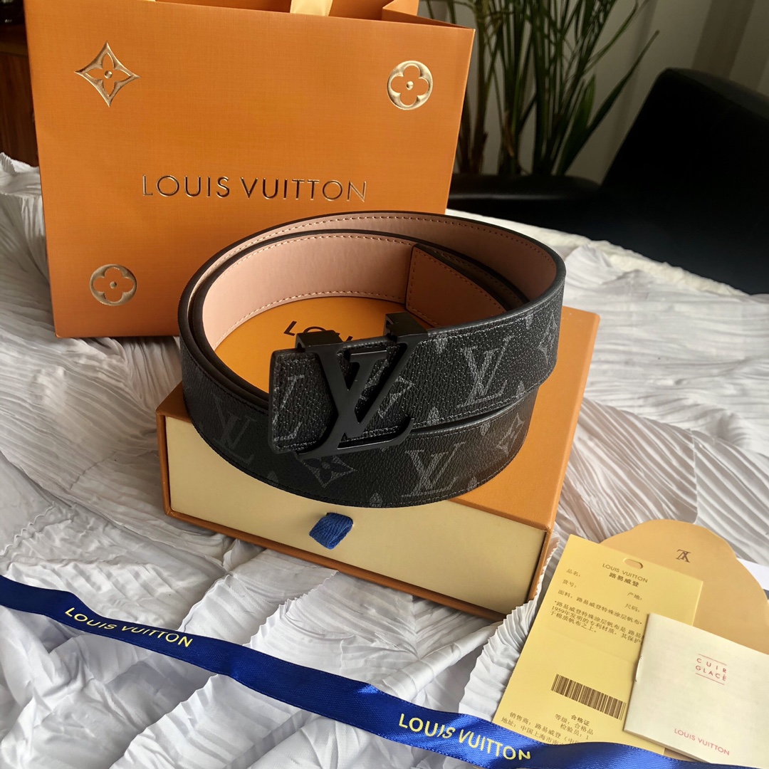 INITIALES 40MM MATTE BLACK BELT