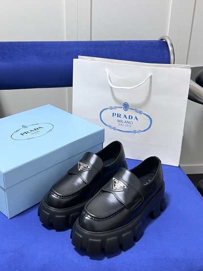 Monolith Lug Sole Loafer