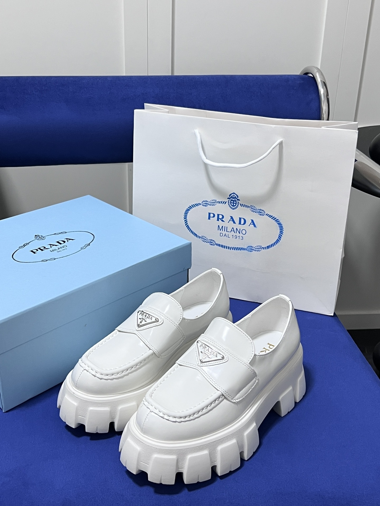 Brushed leather Monolith loafers