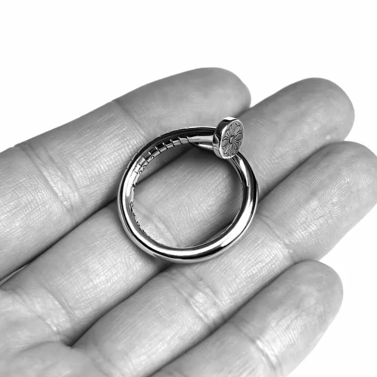 CH PLUS NAIL RING