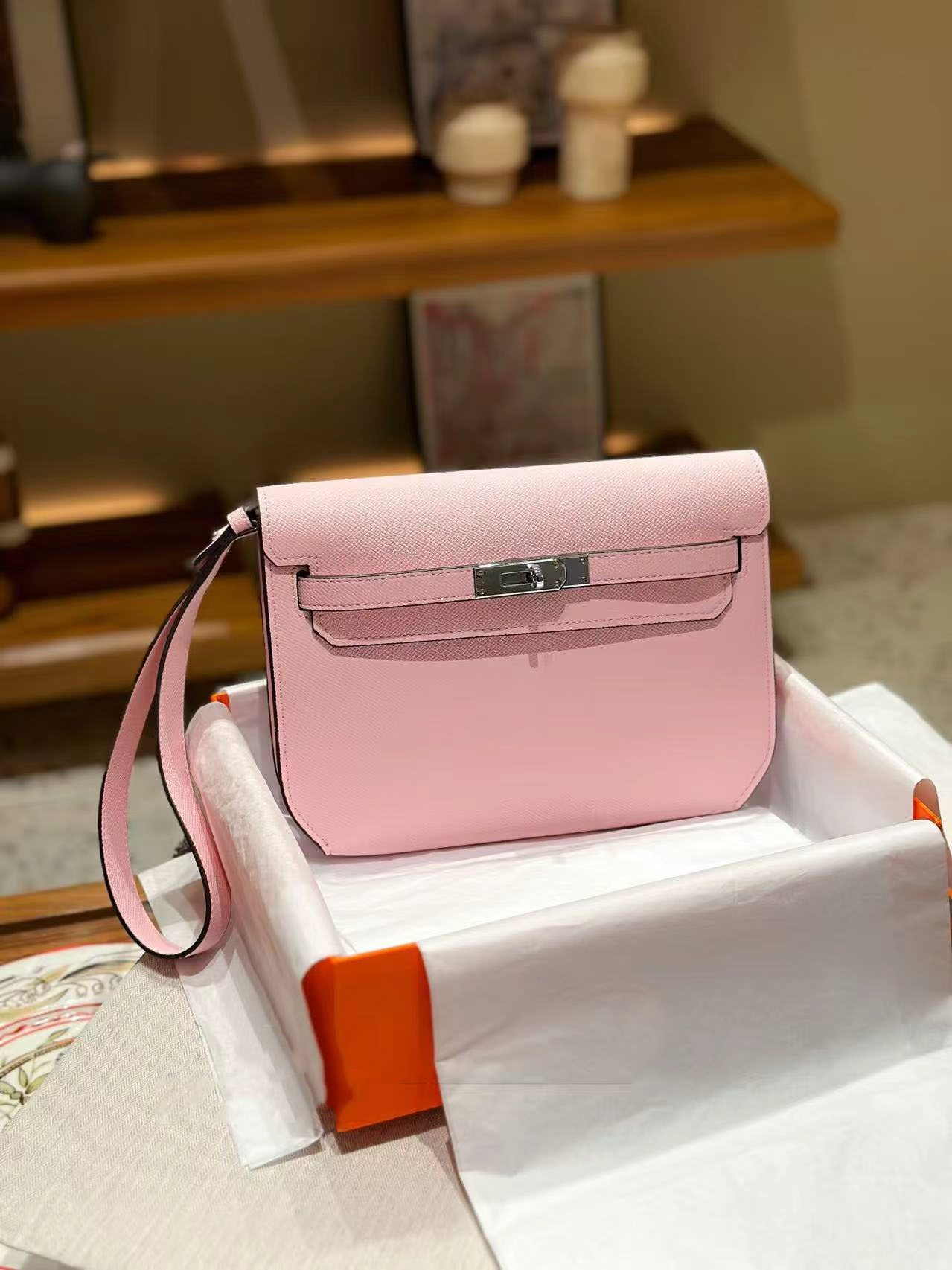 Kelly depeches 25 pouch with original box