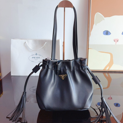 Nappa leather shoulder bag