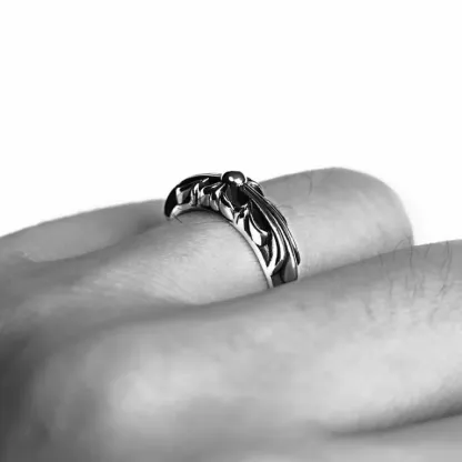 BABY CLASSIC FLORAL CROSS RING Z15