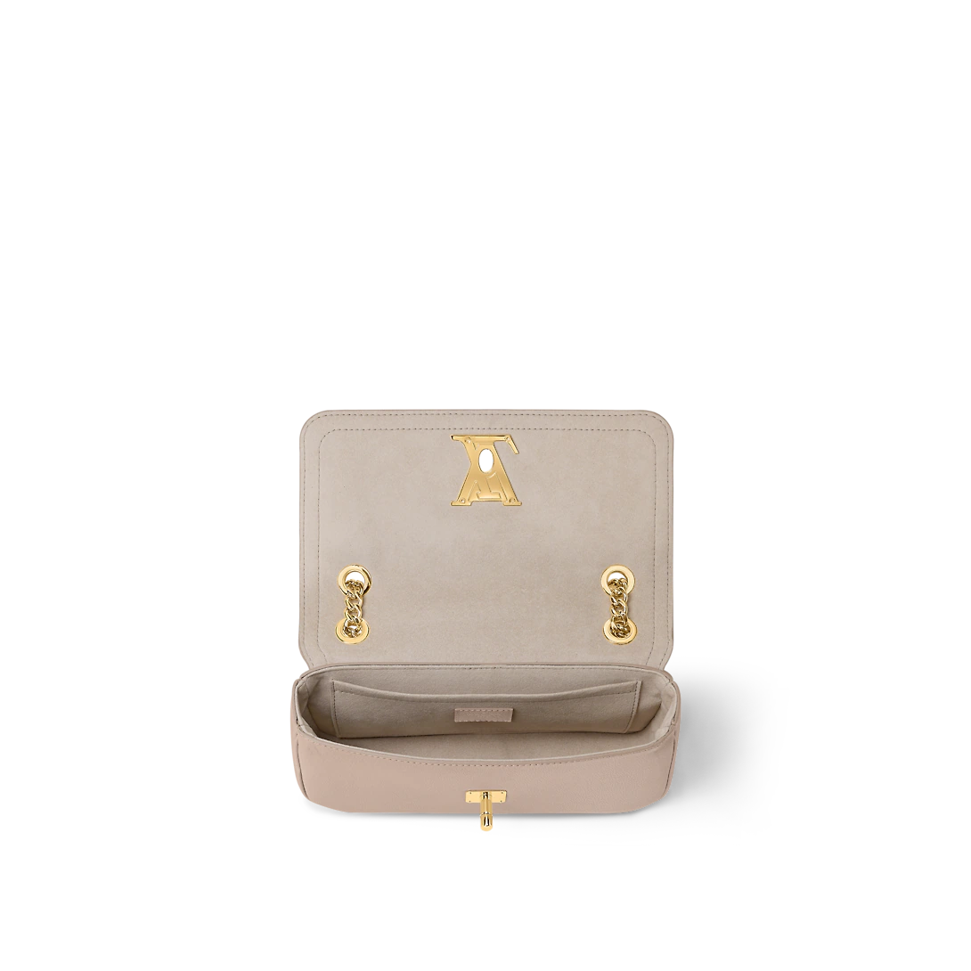 LockMe Chain Bag East West M22304