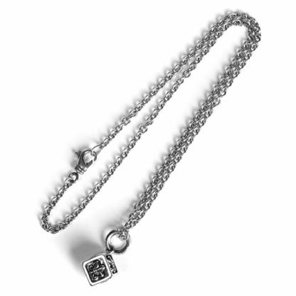 FLEUR CUBE PENDANT