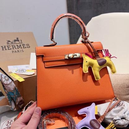 Kelly 25 Sellier Bag Gold Epsom Leather with Gold Hardware