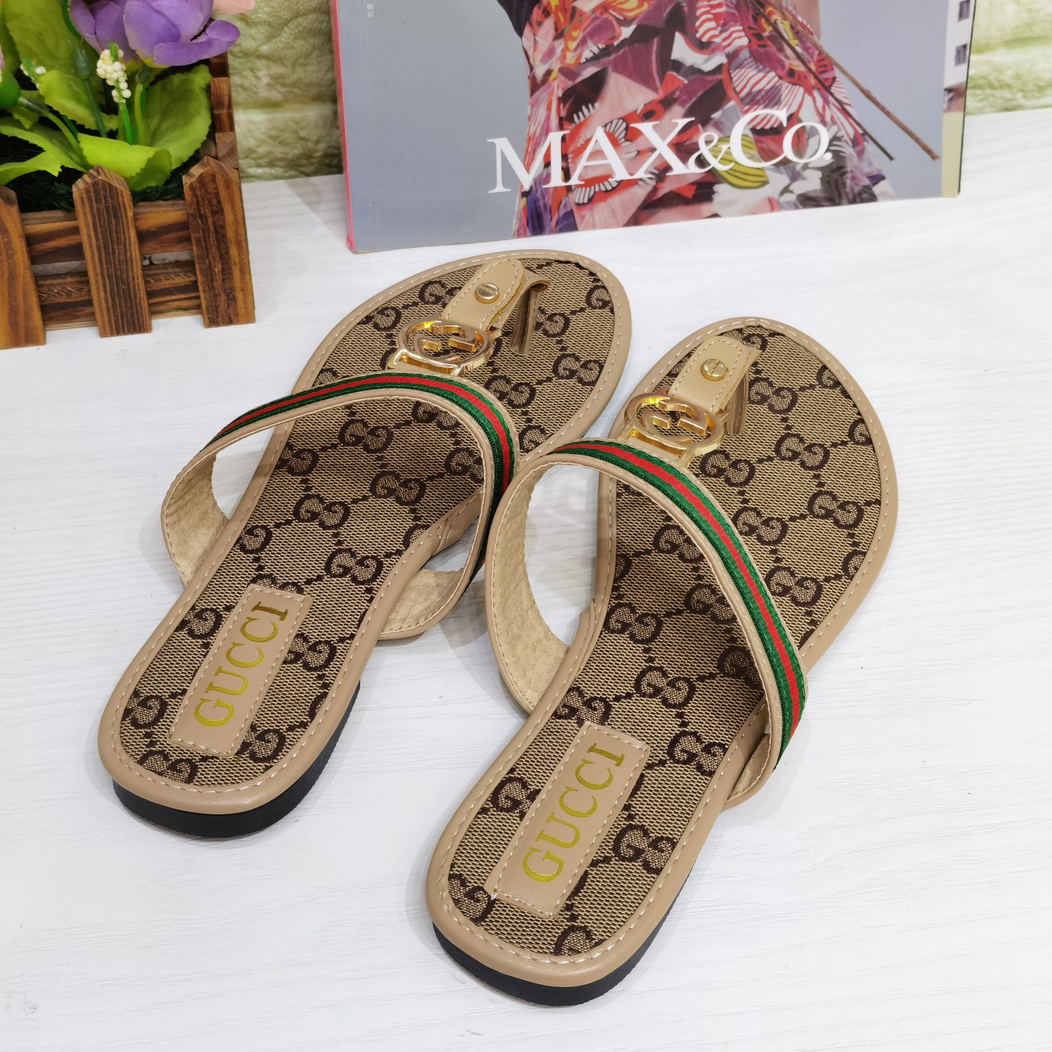 WOMENS BLONDIE THONG SANDAL