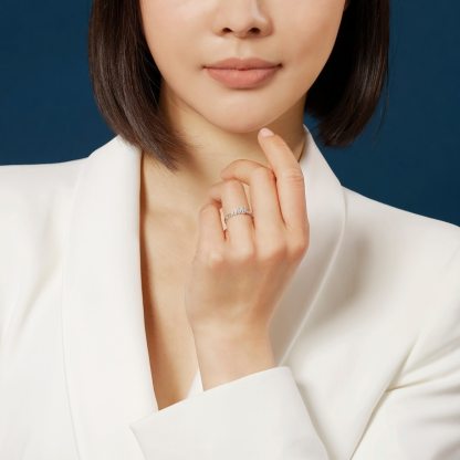 BEE MY LOVE SOLITAIRE