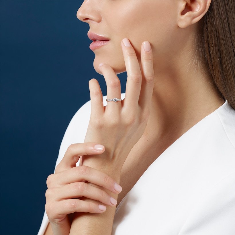 BEE MY LOVE SOLITAIRE