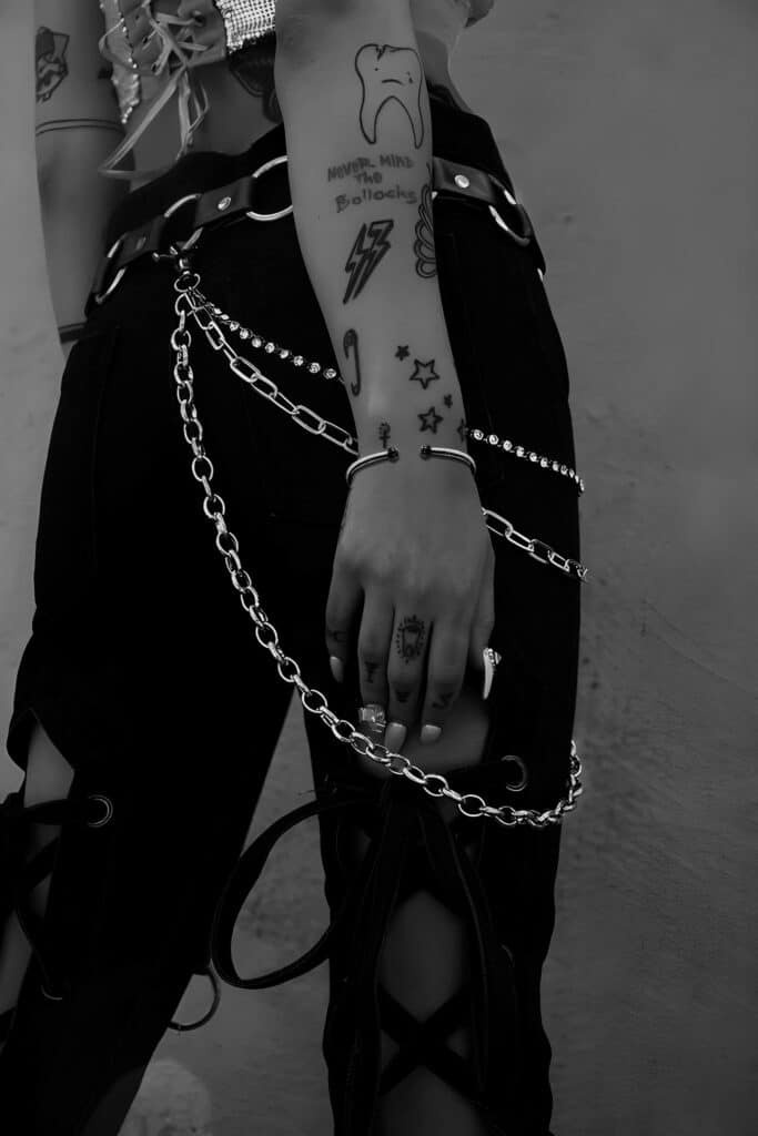 CH PLUS LOGO FLAT CUFF