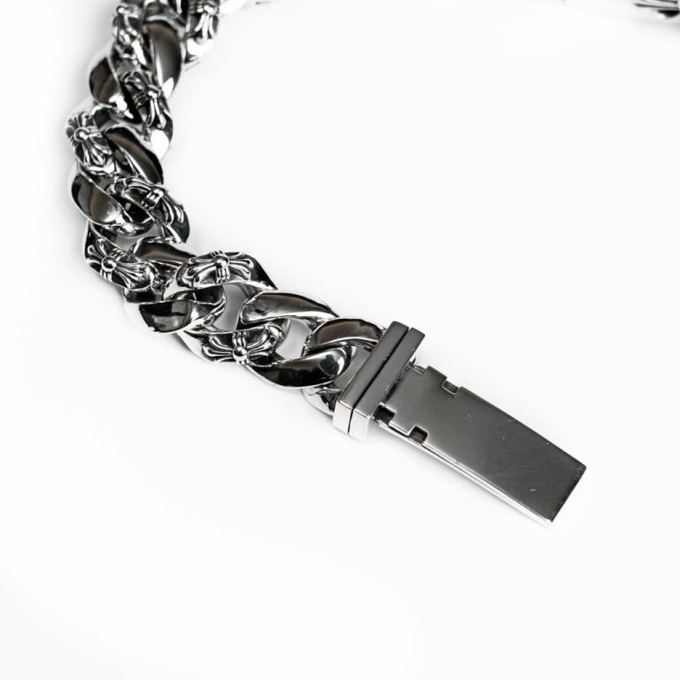 HEART INSIGNIA ID FANCY CHAIN BRACELET