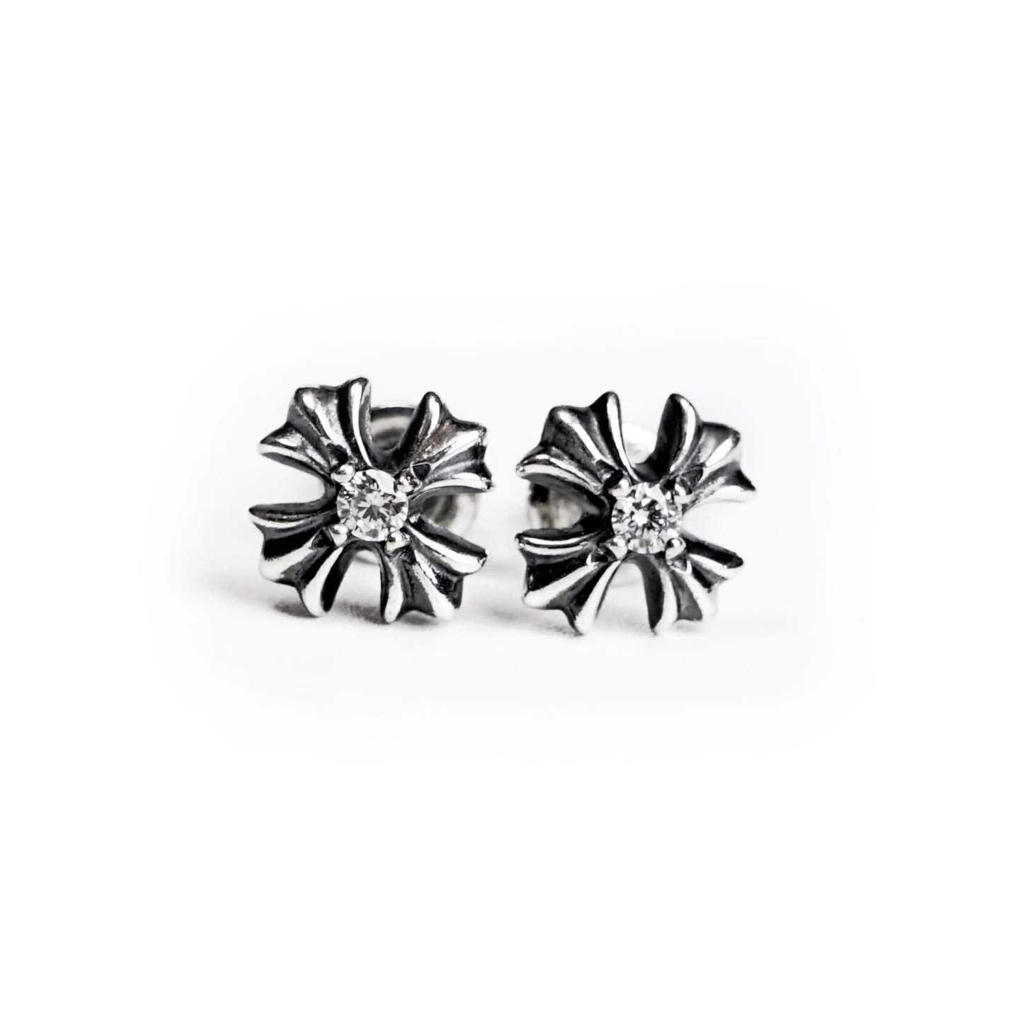 CH PLUS STUD EARRINGS WITH DIAMONDS