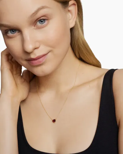 Chatelaine® Heart Pendant Necklace 18K Yellow Gold with Garnet, 8mm