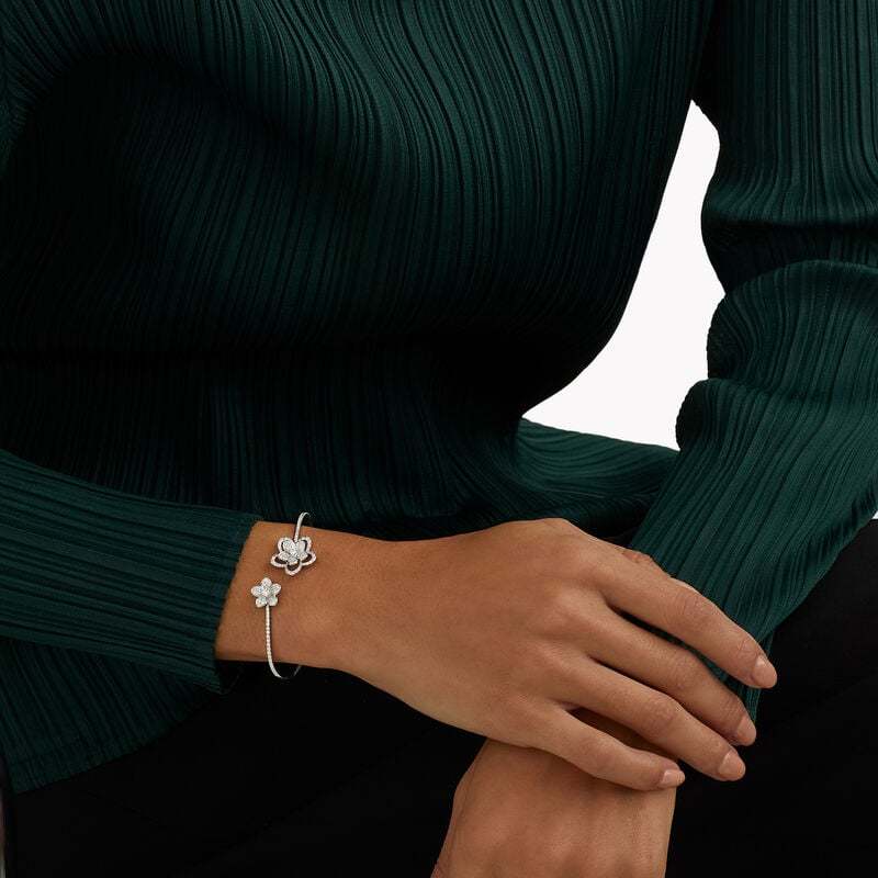 Wild Flower Twist Diamond Bangle