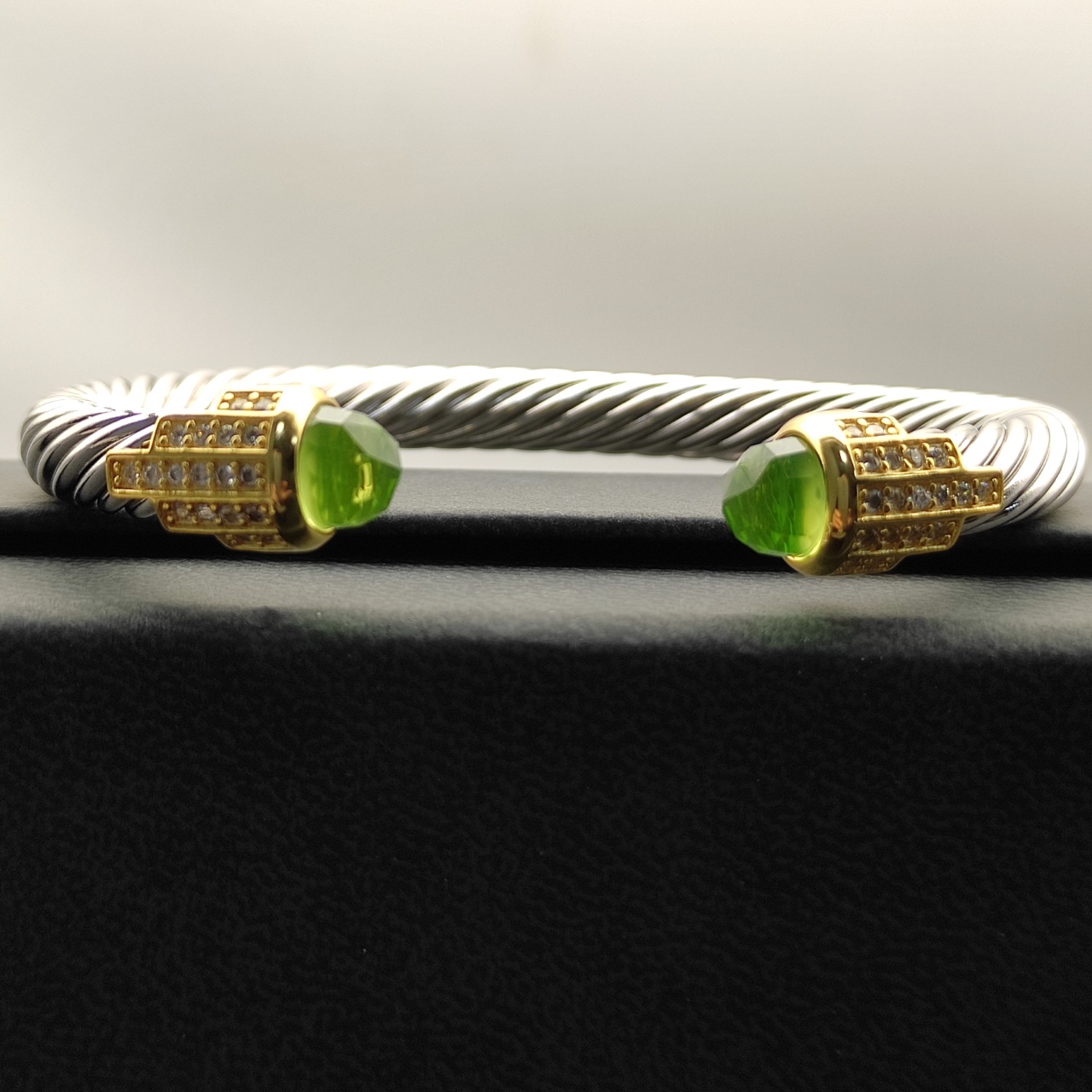 7mm Cable Bracelet with Light Green & Diamond Accents – Gold Cap