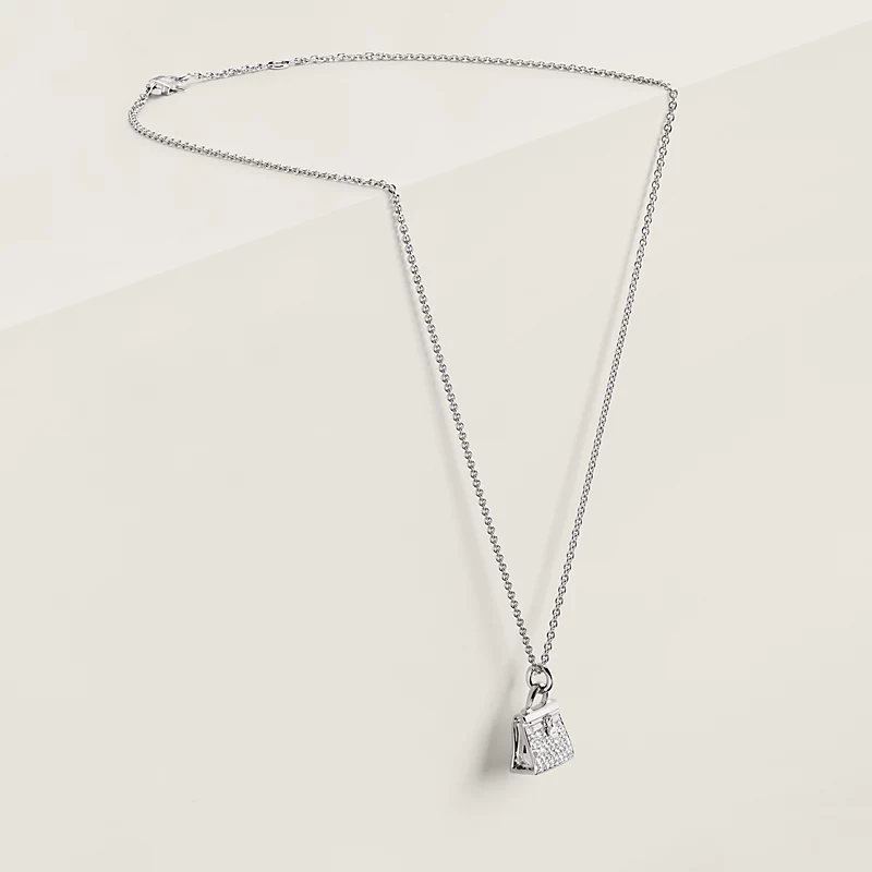 Amulettes Kelly pendant