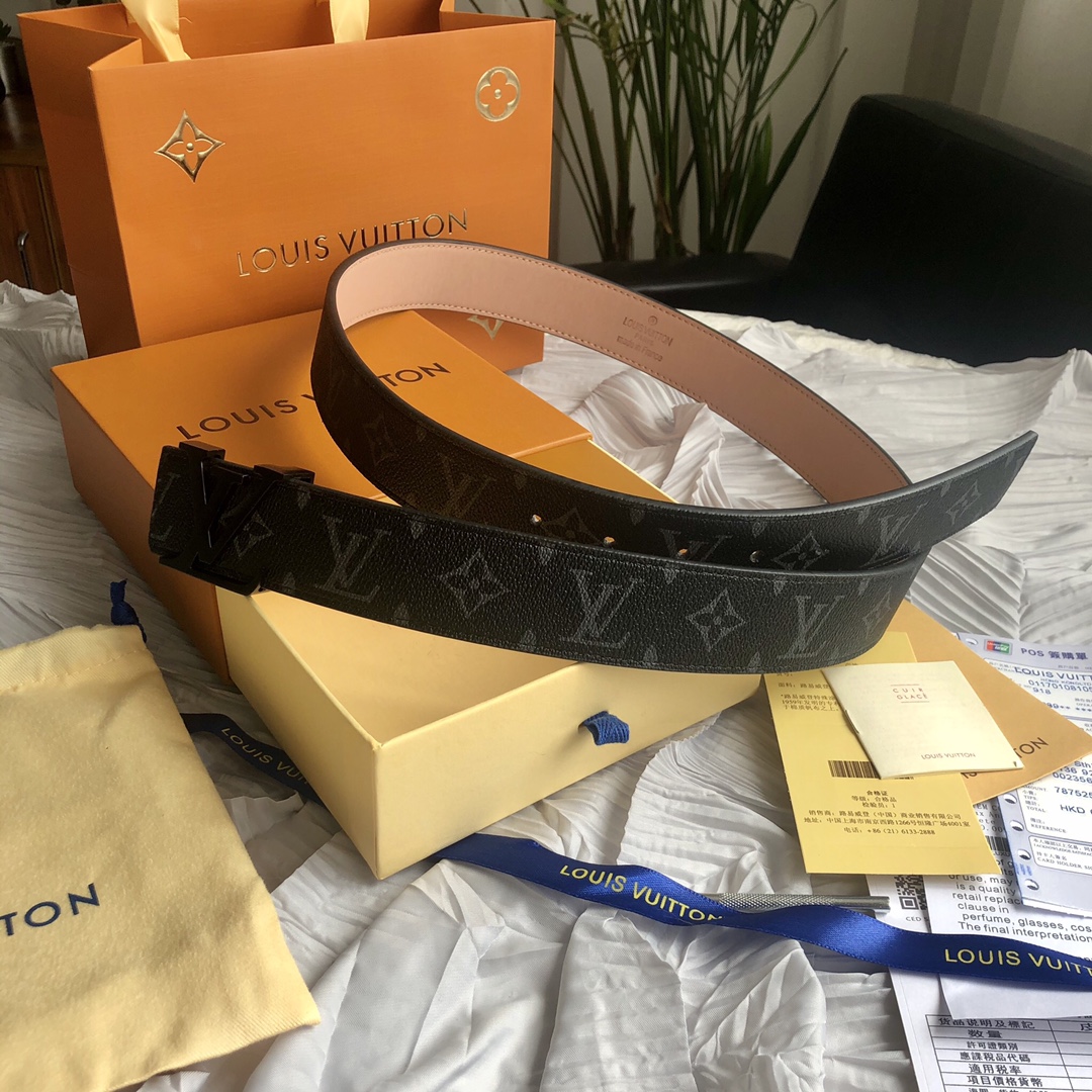 INITIALES 40MM MATTE BLACK BELT