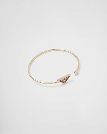Eternal Gold bangle bracelet in yellow gold with diamond