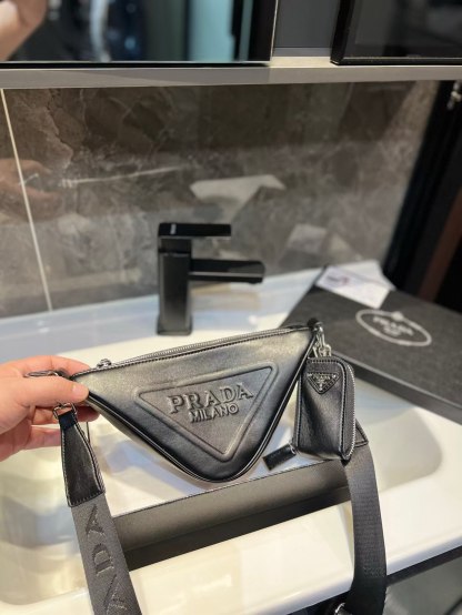 Triangle leather mini-bag