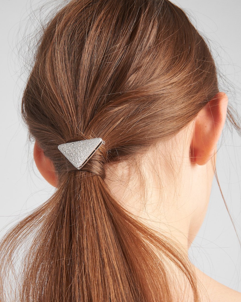 Eternal Gold brooch in white gold with diamonds