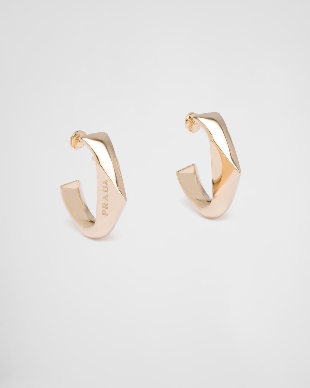 Eternal Gold medium earrings in yellow gold