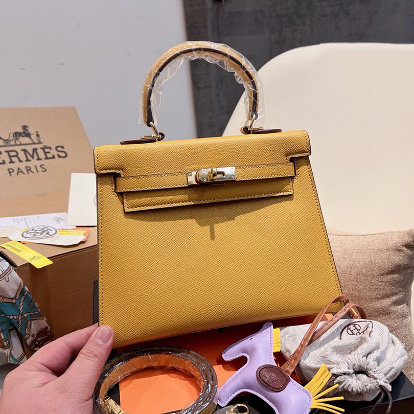 Kelly 25 Sellier Bag Gold Epsom Leather with Gold Hardware