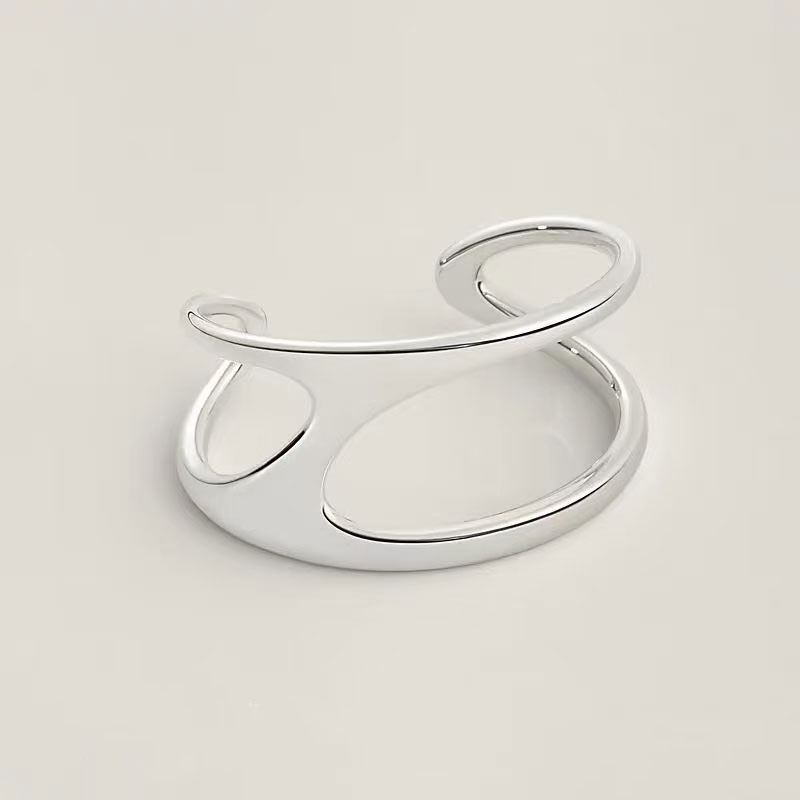 Minimalist Elegance Cuff Bracelet