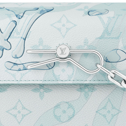 Steamer Wearable Wallet M22637