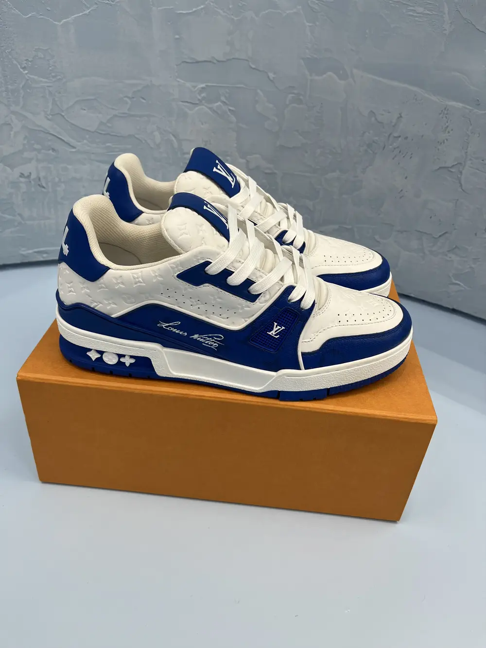 Lothtuis Vuithttton Men's Trainer Sneaker #54 Signature Blue White