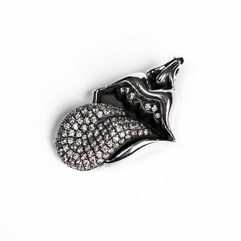 ROLLING STONES TONGUE & LIP PENDANT WITH DIAMOND