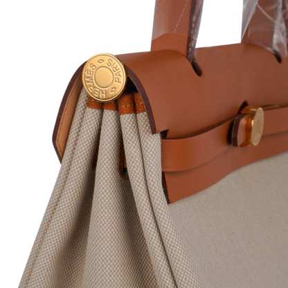 Herbag Zip Retourne 31 Bag Beton Toile Militaire / Natural Sable Leather Gold Hardware