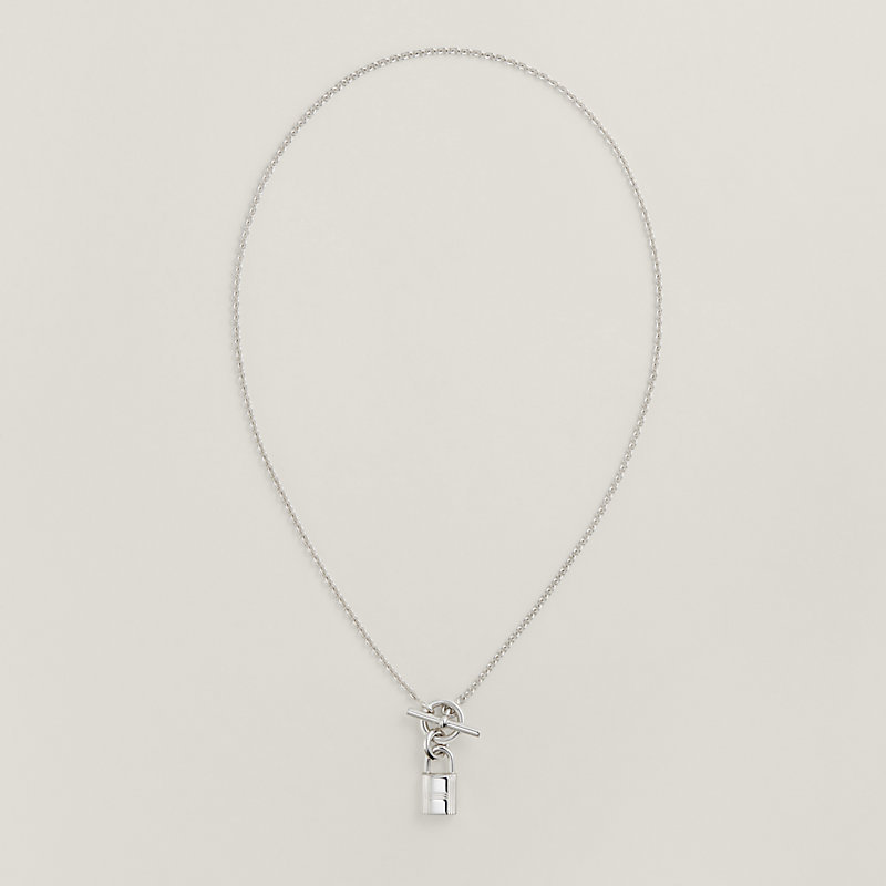 Kelly Cadenas pendant