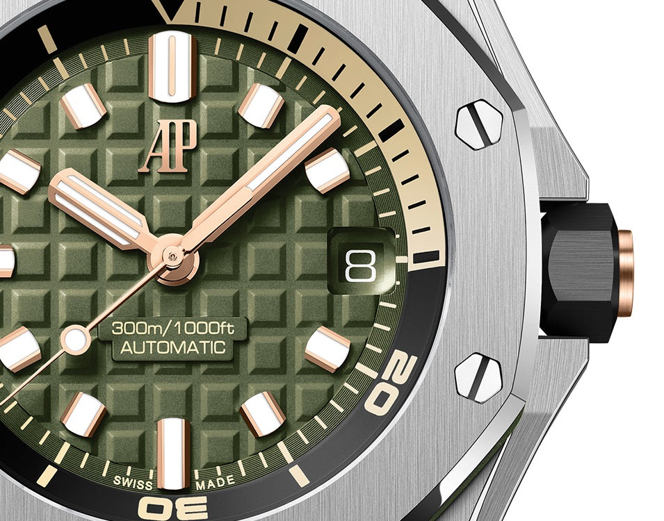 Royal Oak Offshore DIVER Ref# 15720ST.OO.A052CA.01